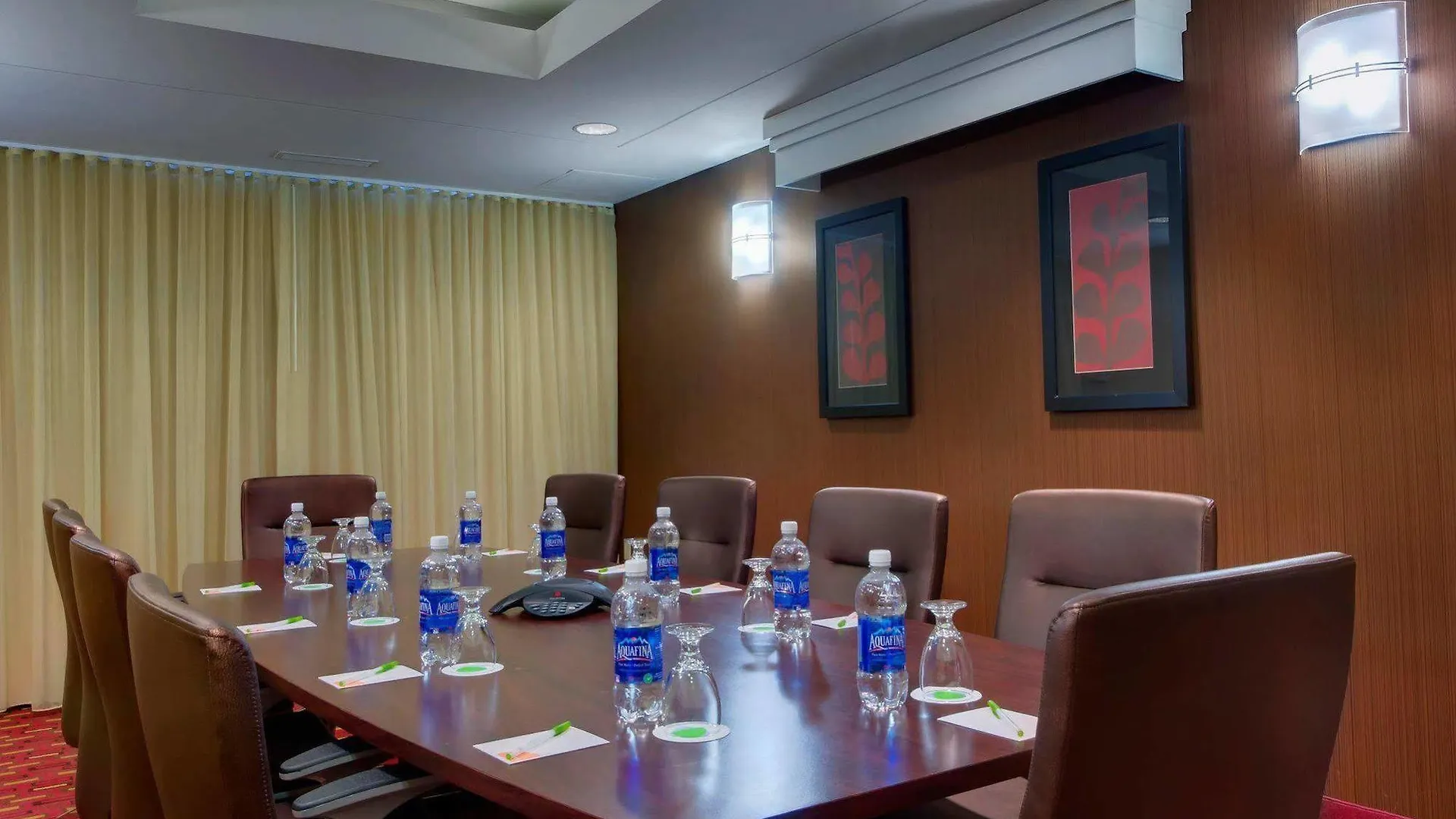 Courtyard By Marriott Richmond Airport Hotel Sandston